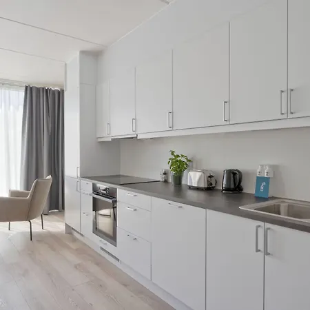 Bob W Gamle Apartment *